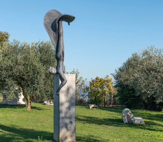 mostra ScultureInCampo GuardarsiAlBuio